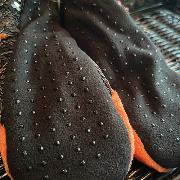 🌷3 for $12 Hyde & Eek Jack-o-lantern Slipper Gripper Socks M/L 8-10 WMN - Picture 5 of 5